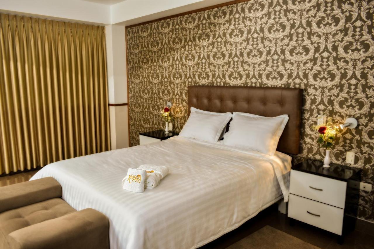 Hotel Costa Riviera Mala Luaran gambar